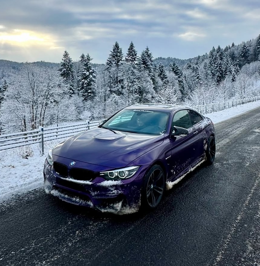 BMW M4 F82 – wnętrze, kierownica M